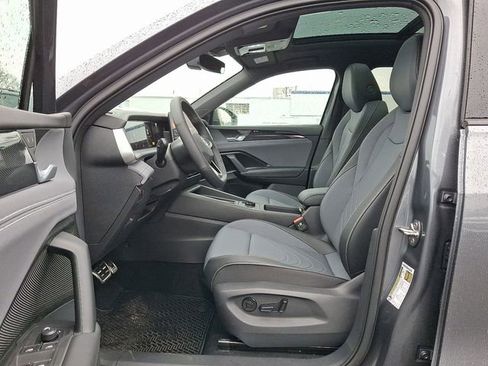 New 2026 Volkswagen Tiguan SE R-Line image 6