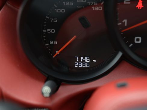 Used 2015 Porsche Cayman GTS RWD image 21