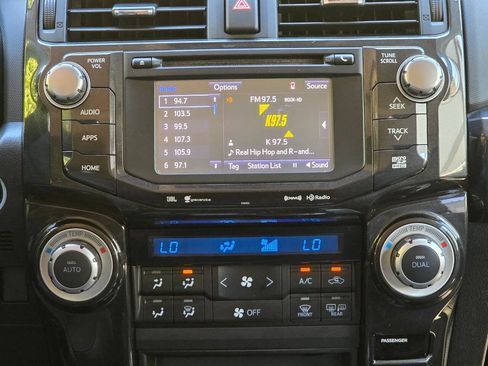 Used 2019 Toyota 4Runner Limited AWD/4WD image 23
