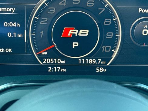 Used 2021 Audi R8 V10 w/ Premium Package image 27