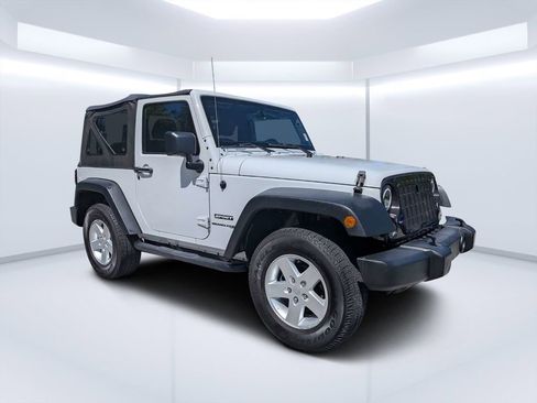 Used 2018 Jeep Wrangler Sport image 1