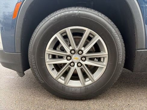 Certified 2023 Chevrolet Traverse LT image 9