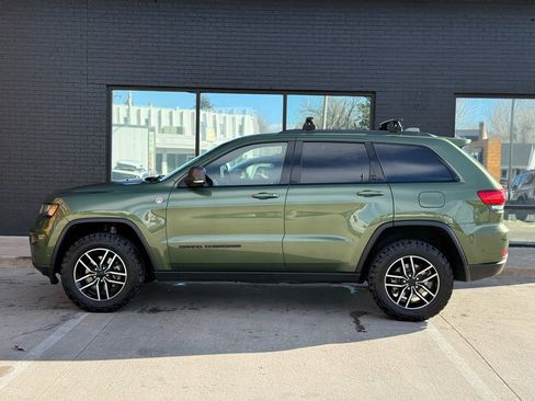 Used 2020 Jeep Grand Cherokee Trailhawk image 18
