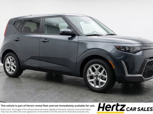 Used 2025 Kia Soul LX w/ LX Technology Package image 1