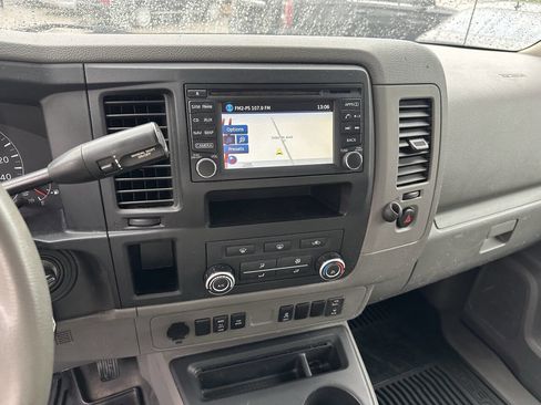 Used 2017 Nissan NV 3500 SL w/ Technology Package image 15