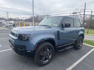 Used 2023 Land Rover Defender 90 X-Dynamic SE video 1