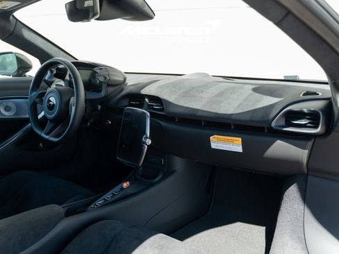 New 2026 McLaren Artura RWD image 17
