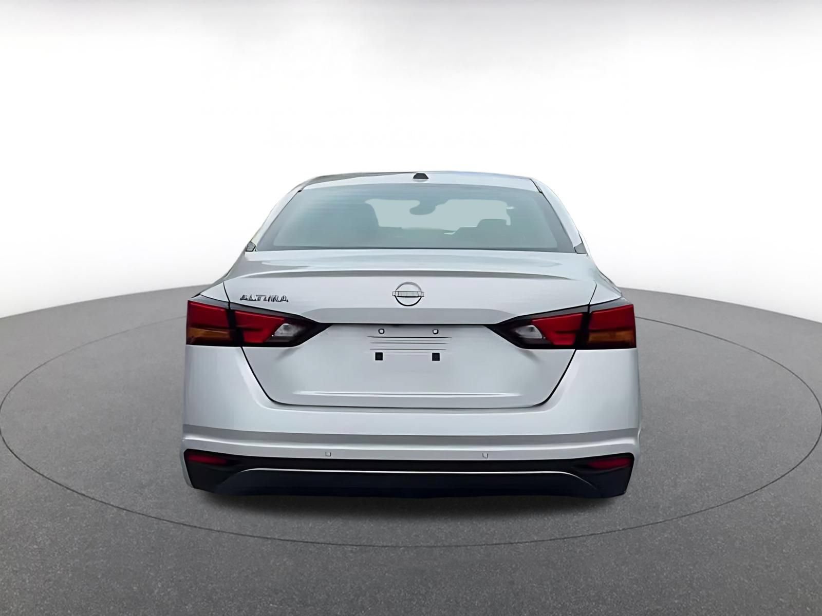 Used 2026 Nissan Altima 2.5 SV FWD image 12