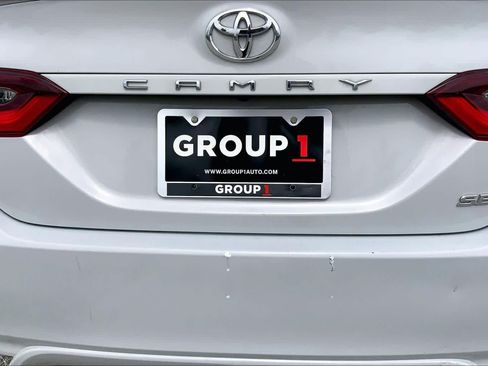 Used 2023 Toyota Camry SE FWD image 10