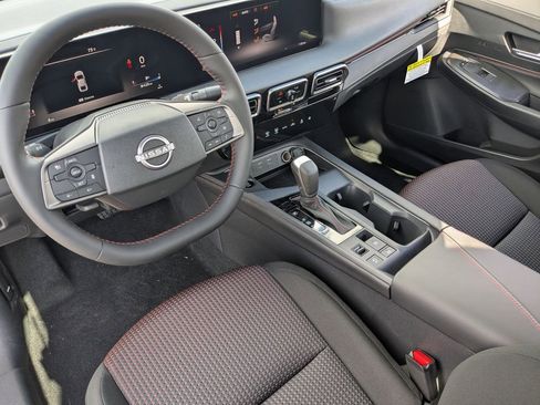New 2026 Nissan Sentra SR w/ Floor Mat Package FWD image 12