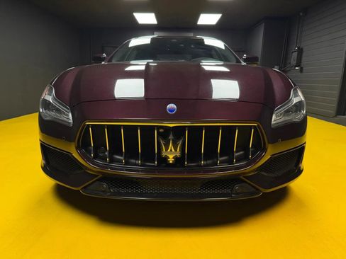 Used 2018 Maserati Quattroporte GTS GranSport image 2