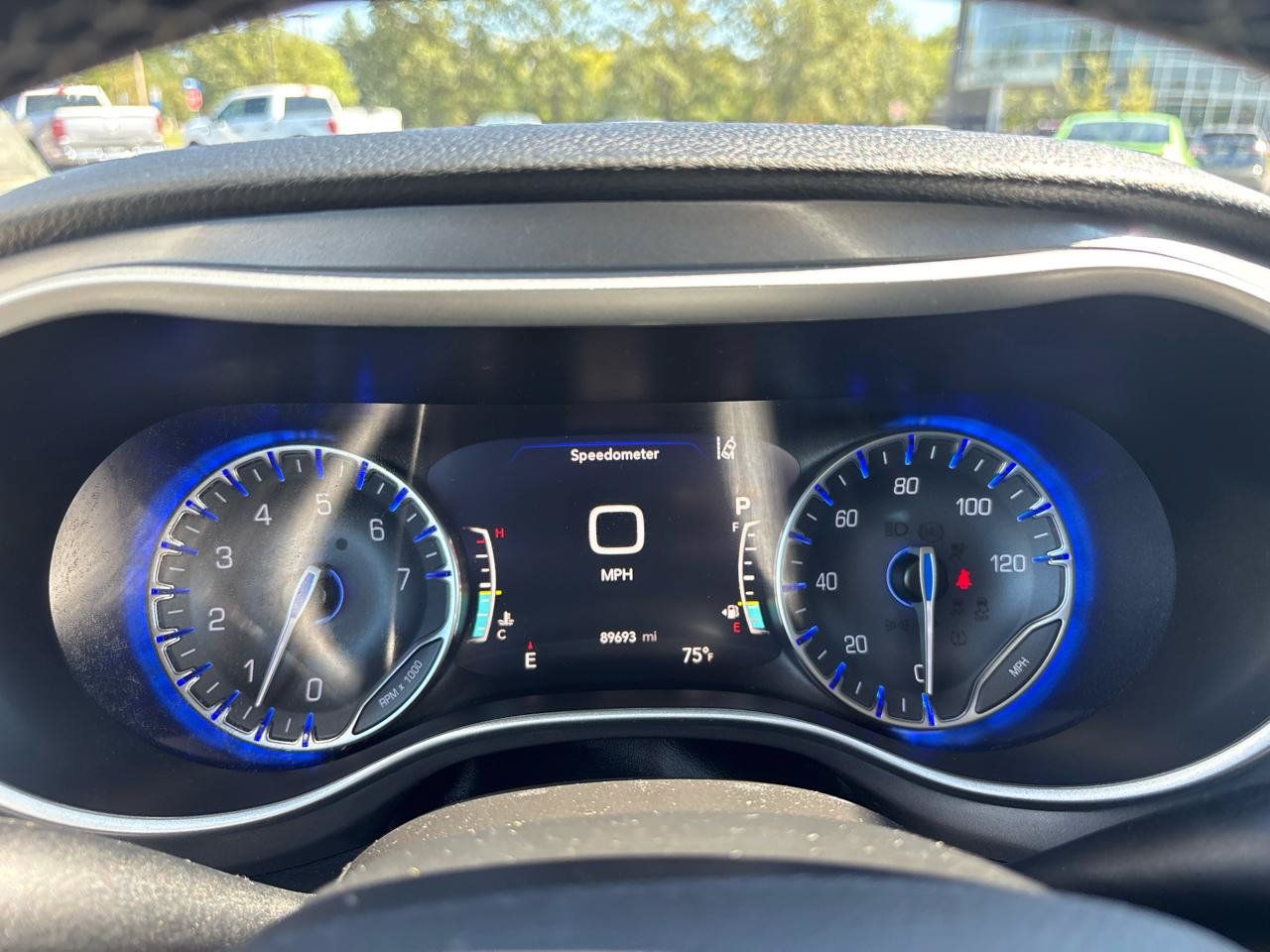 Used 2022 Chrysler Pacifica Touring-L FWD image 18