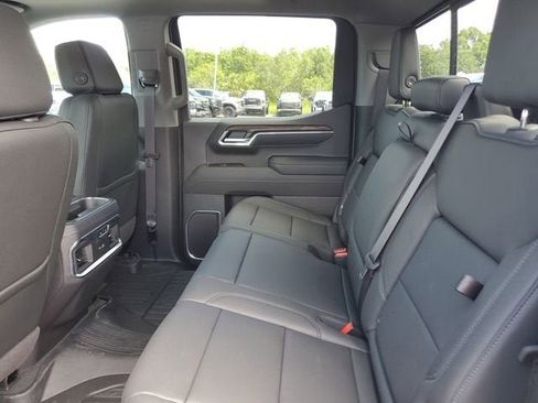 New 2026 GMC Sierra 1500 SLT w/ SLT Premium Plus Package AWD/4WD image 13