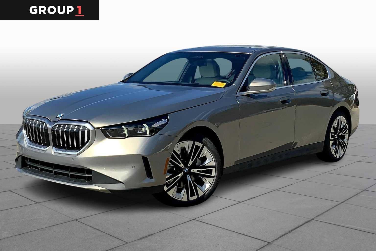 Used 2026 BMW 530i w/ Premium Package RWD image 1