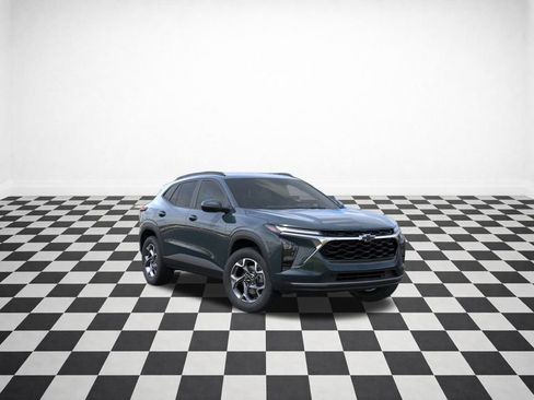 New 2026 Chevrolet Trax LT w/ Driver Confidence Package image 28