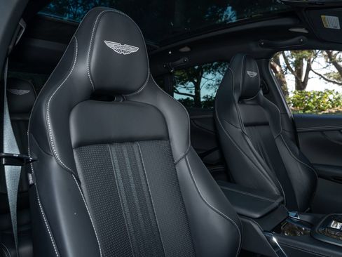 Used 2025 Aston Martin DBX 707 AWD/4WD image 16