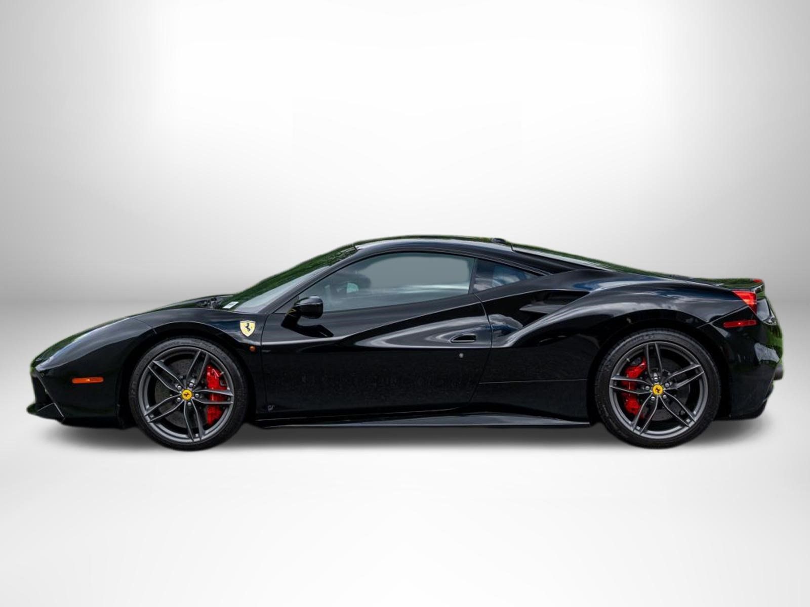 Used 2018 Ferrari 488 GTB RWD image 3