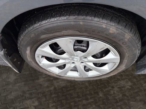 Used 2023 Toyota Corolla LE image 33