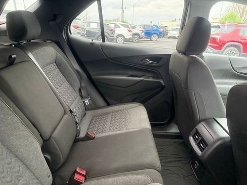 Used 2022 Chevrolet Equinox LT image 9