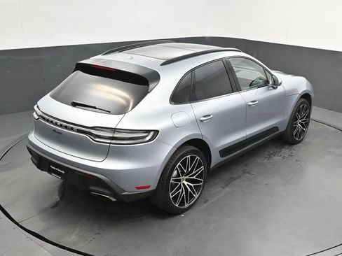 New 2026 Porsche Macan AWD/4WD image 30