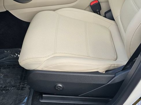 Certified 2023 Mercedes-Benz GLC 300 4MATIC image 17