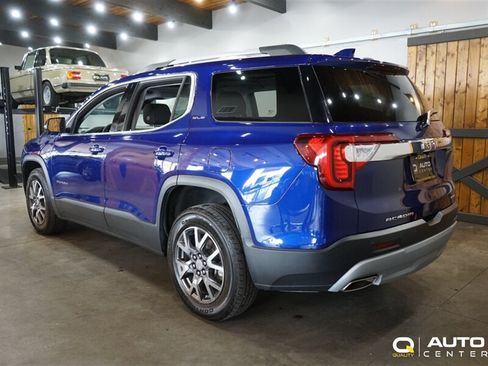 Used 2023 GMC Acadia SLE w/ Infotainment Package AWD/4WD image 5