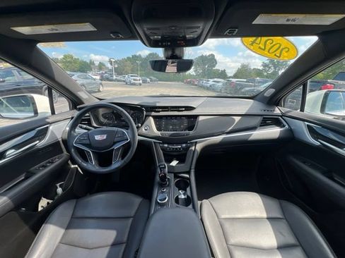 Used 2024 Cadillac XT5 Premium Luxury w/ Technology Package AWD/4WD image 18