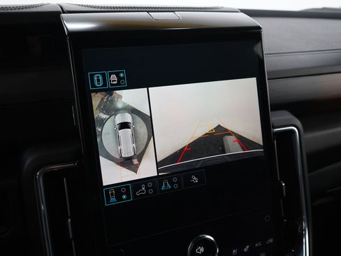 Used 2025 GMC Yukon Denali image 28