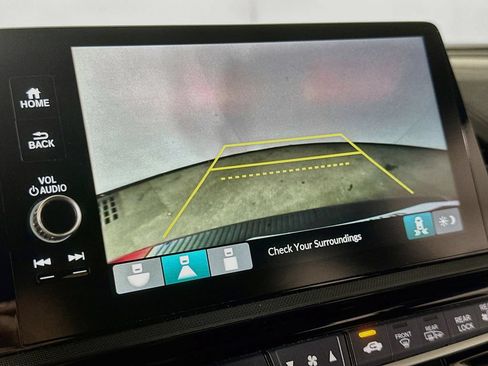 Used 2025 Honda Odyssey Sport-L image 10