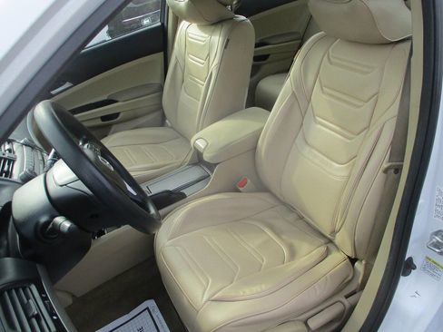 Used 2012 Honda Accord LX image 5