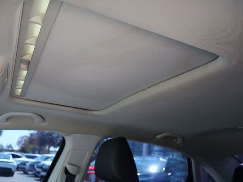 Used 2021 Volkswagen Passat 2.0T SE image 21