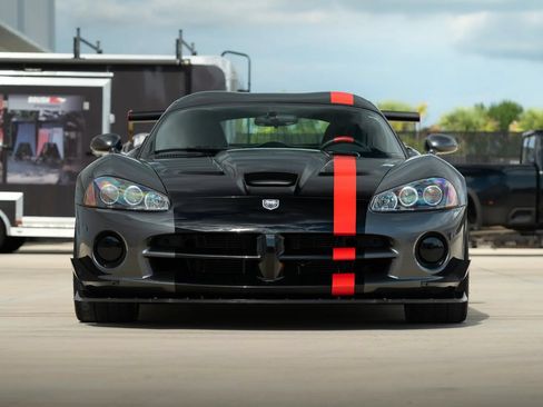 Used 2009 Dodge Viper ACR RWD image 13