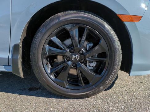 Used 2023 Honda Odyssey Sport image 11