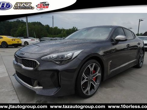 Used 2020 Kia Stinger GT1 RWD image 3