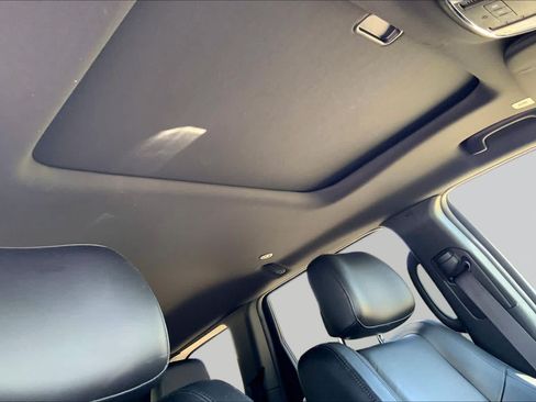Used 2022 Jeep Grand Cherokee Laredo X RWD image 13
