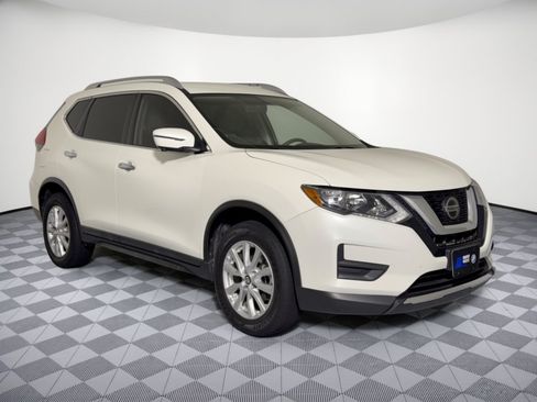 Used 2018 Nissan Rogue SV w/ Premium Package AWD/4WD image 7