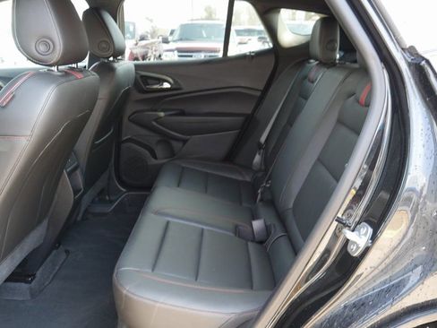 Used 2025 Chevrolet Trax RS image 23