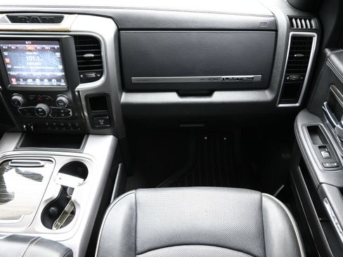 Used 2017 RAM 2500 Limited AWD/4WD image 41