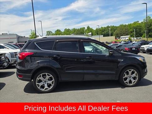 Used 2019 Ford Escape Titanium AWD/4WD image 2