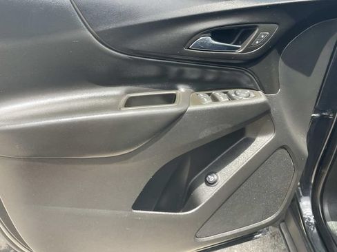 Used 2023 Chevrolet Equinox LT FWD image 11