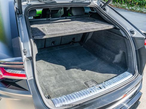 Used 2021 Lamborghini Urus image 84