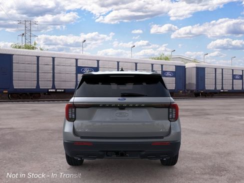 New 2026 Ford Explorer Active AWD/4WD image 5
