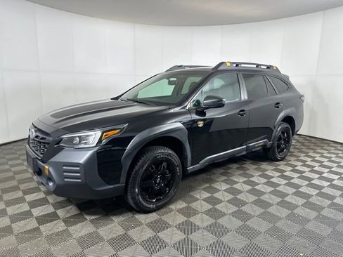 Used 2022 Subaru Outback Wilderness image 7