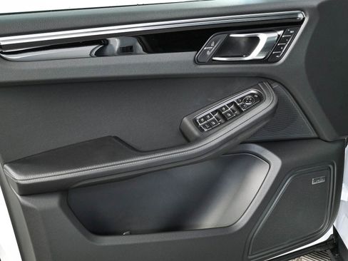 New 2026 Porsche Macan S AWD/4WD image 6