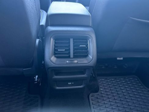 Certified 2023 Volkswagen Taos SE image 48