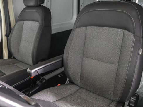 Used 2021 RAM ProMaster 2500 image 22