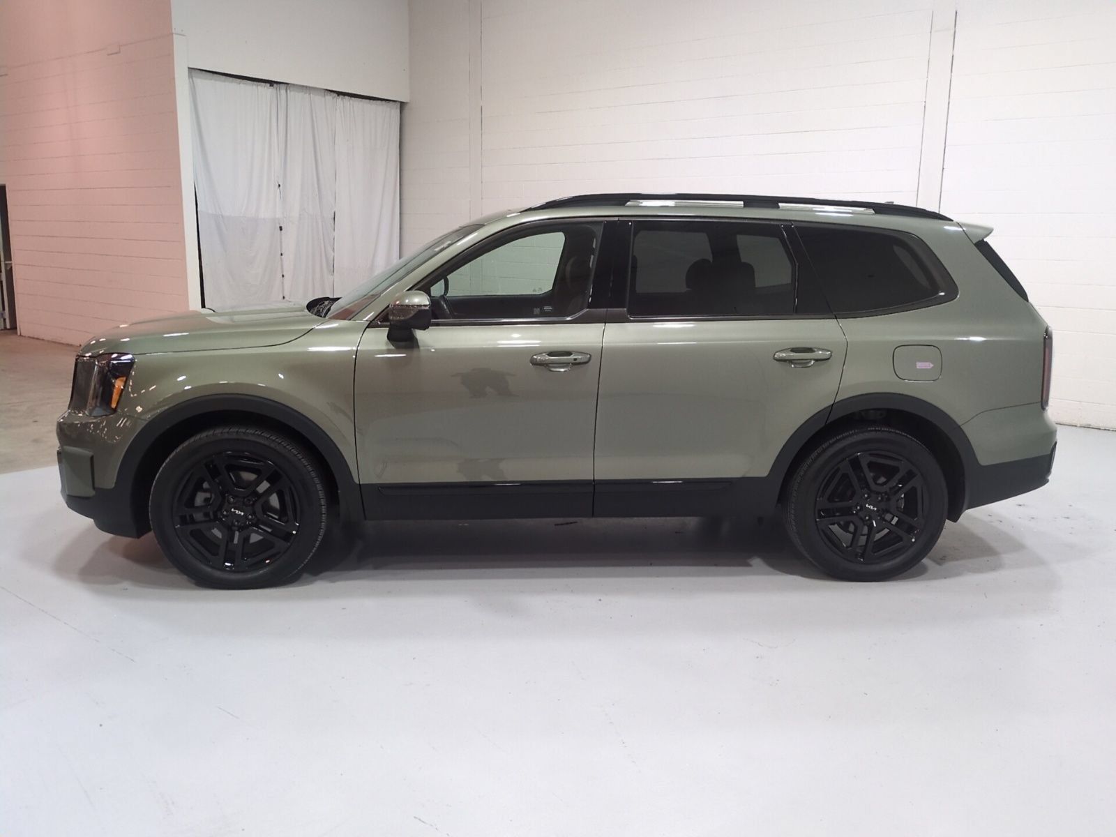 Certified 2024 Kia Telluride EX X-Line AWD/4WD image 6