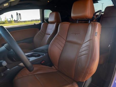 Used 2016 Dodge Challenger SRT Hellcat image 15