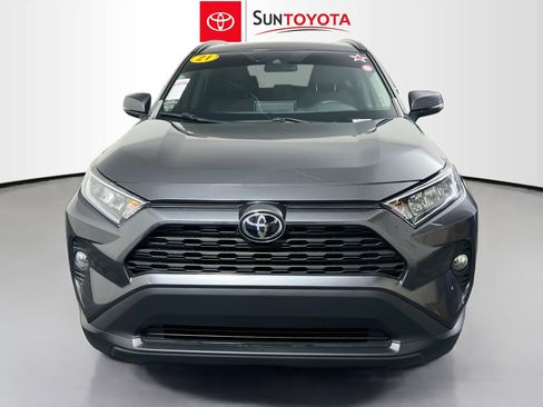 Used 2021 Toyota RAV4 XLE Premium FWD image 9