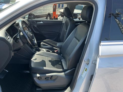 Used 2019 Volkswagen Tiguan SEL w/ 3rd Row Seat Package AWD/4WD image 9